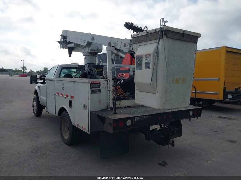 2008 FORD F-450 CHASSIS auction photo 3