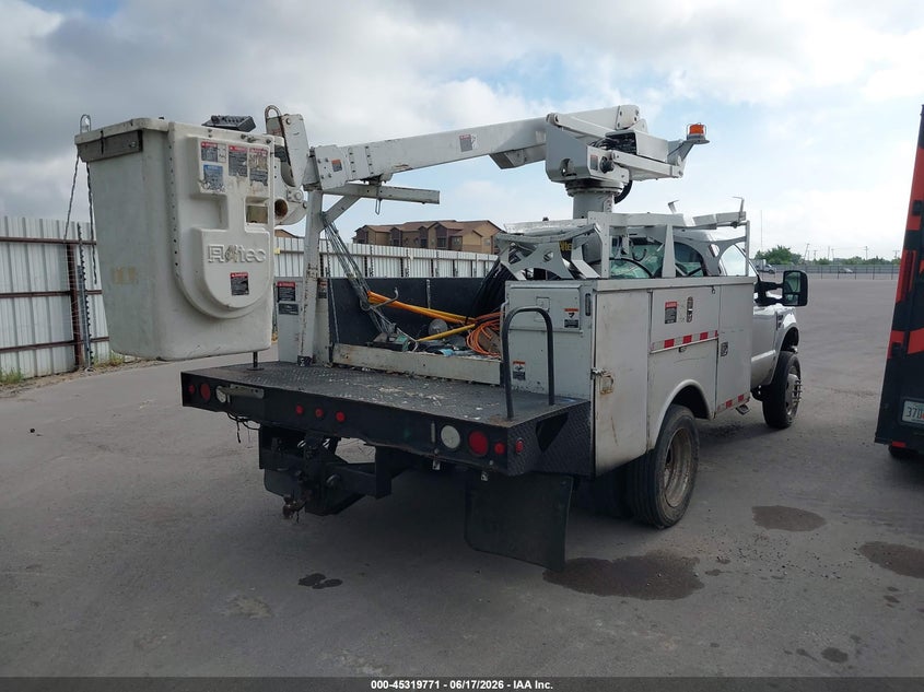 2008 FORD F-450 CHASSIS auction photo 4
