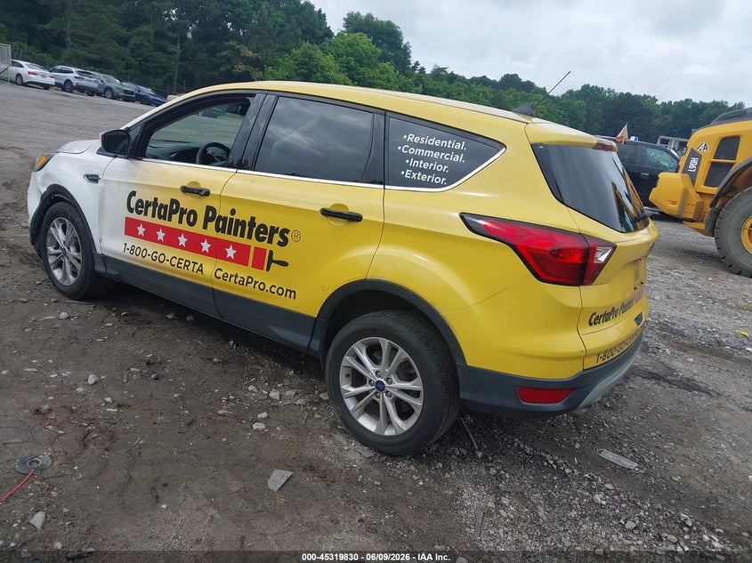 Vin: 1fmcu0gd8kub93449, lot: 45817764, ford escape se 20193