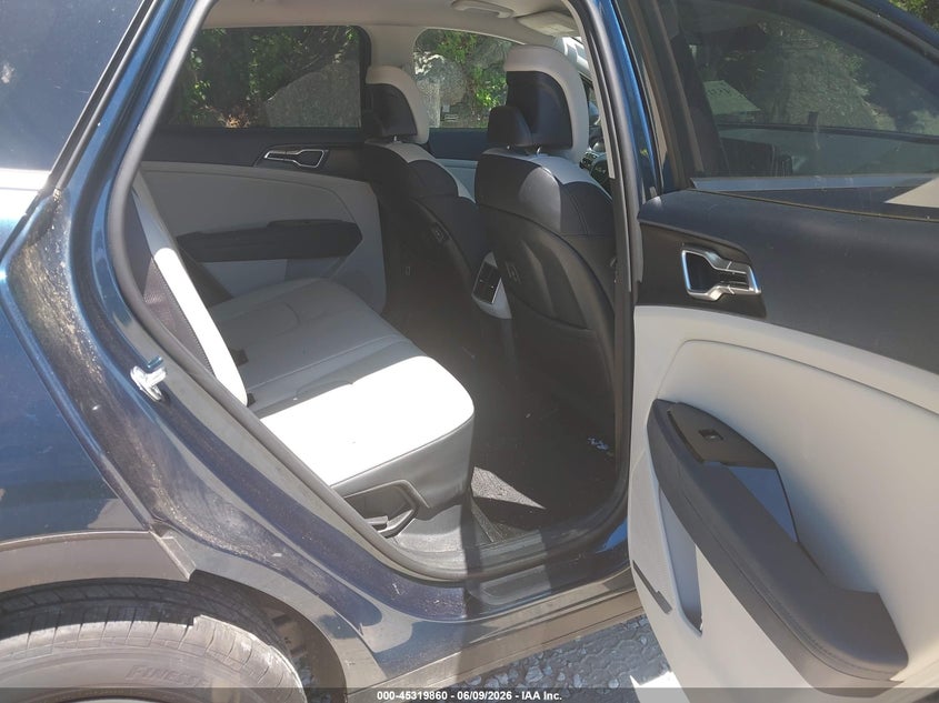 2025 KIA SPORTAGE HYBRID auction photo 8