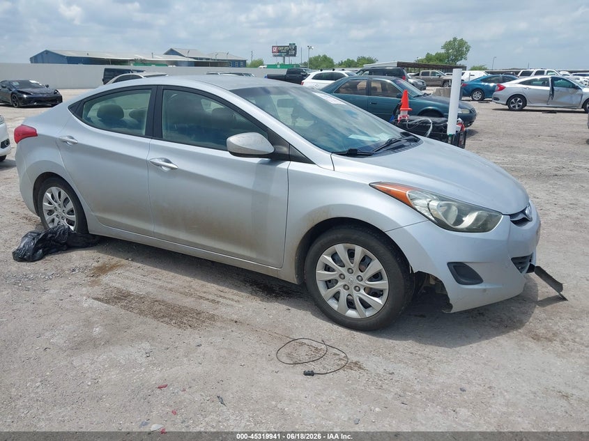 2011 HYUNDAI ELANTRA auction photo 1