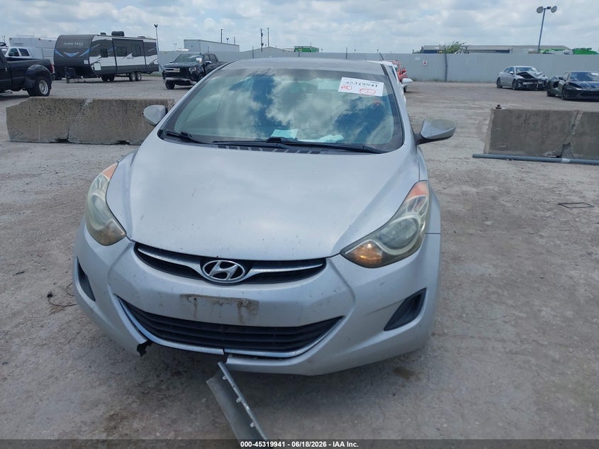 2011 HYUNDAI ELANTRA auction photo 6