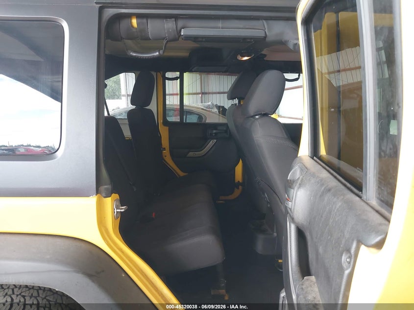2015 Jeep Wrangler Unlimited - widok 8