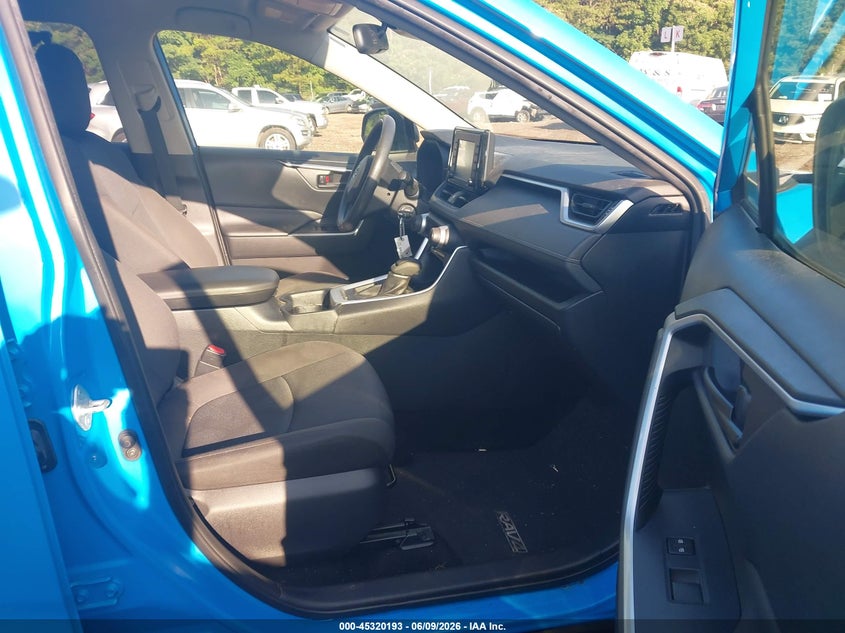 2021 TOYOTA RAV4 auction photo 5