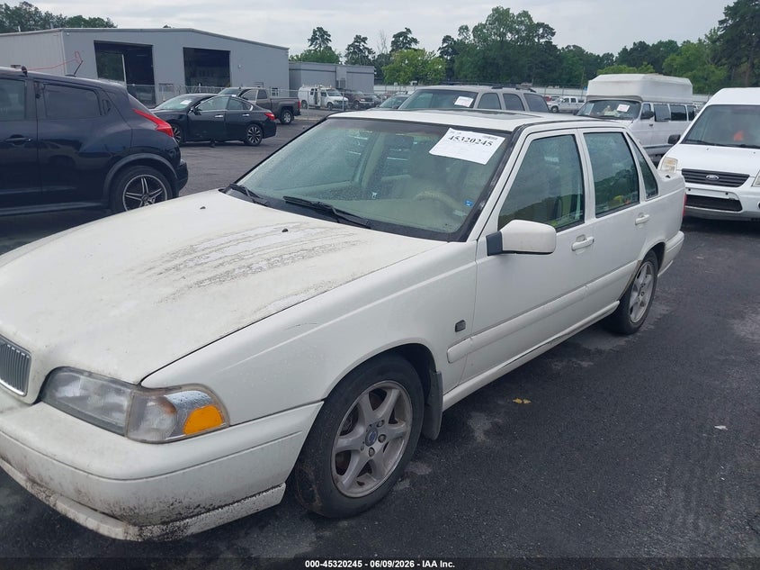 2000 Volvo S70 Se VIN: YV1LS61JXY2657710 Lot: 45320245