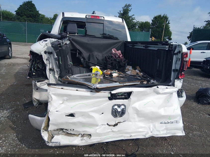 2021 RAM 1500 5.7L V-8 VVT, 395HP(VIN: 1C6SRFHT3MN762870