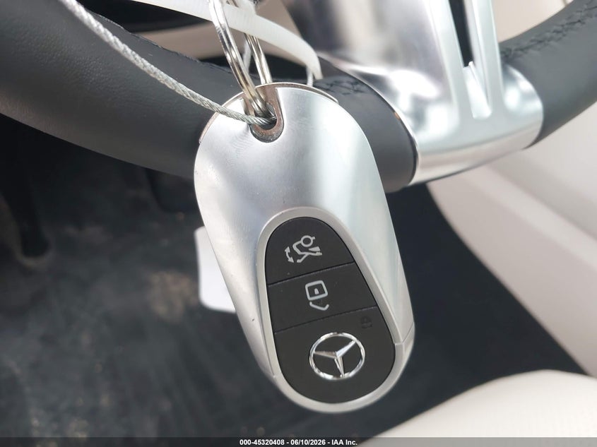 2026 Mercedes-Benz Glc 300 VIN: W1NKM4GB9TF481050 Lot: 45320408