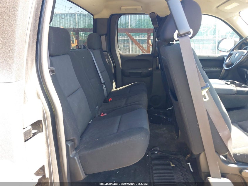 2011 CHEVROLET SILVERADO PICKUP 5.3L V-8 VVT, 315HP
