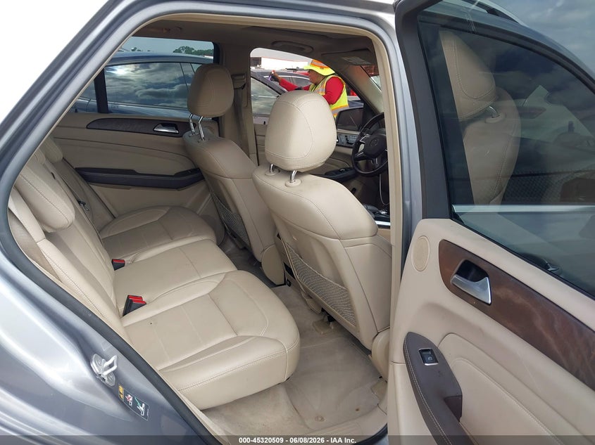 2015 MERCEDES-BENZ ML 350 auction photo 8