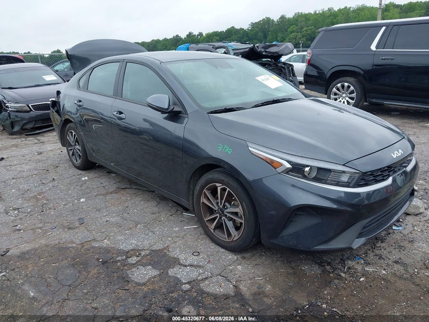 2024 KIA FORTE auction photo 1