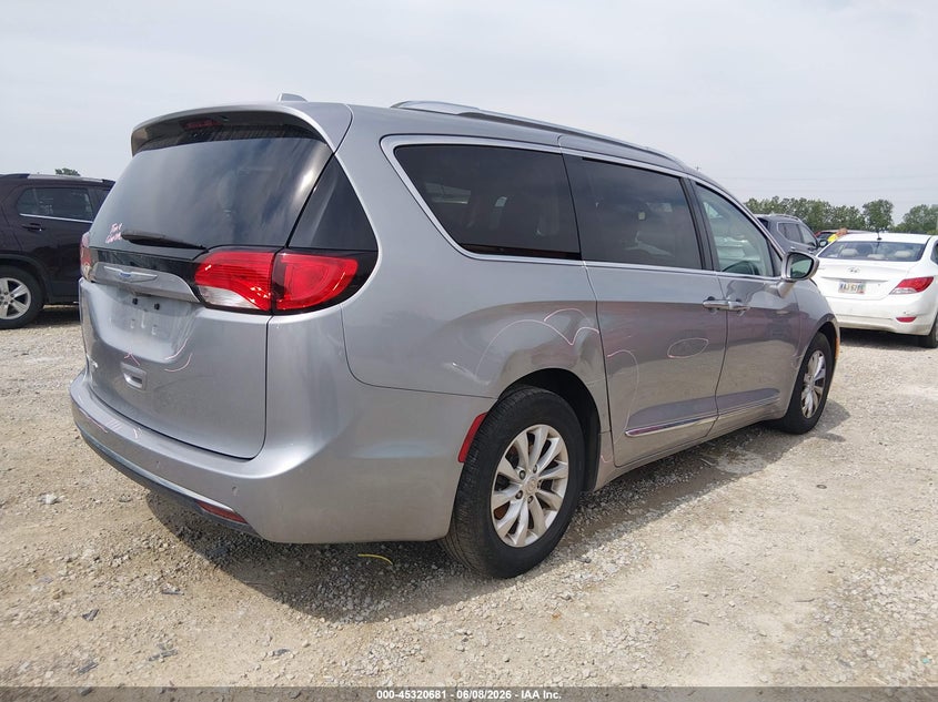 Vin: 2c4rc1bg7jr260854, lot: 45818614, chrysler pacifica touring l 20184