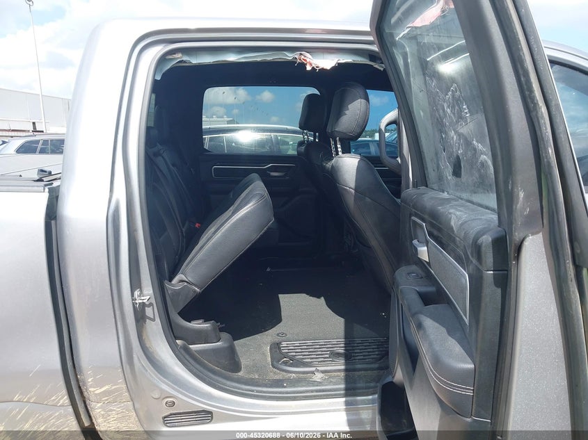 2021 RAM 1500 auction photo 8