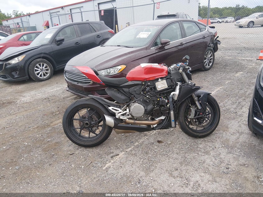 2024 Ducati Panigale V2 VIN: ZDMHAATWXRB015424 Lot: 45320731