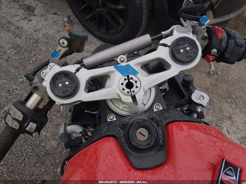 2024 Ducati Panigale V2 VIN: ZDMHAATWXRB015424 Lot: 45320731