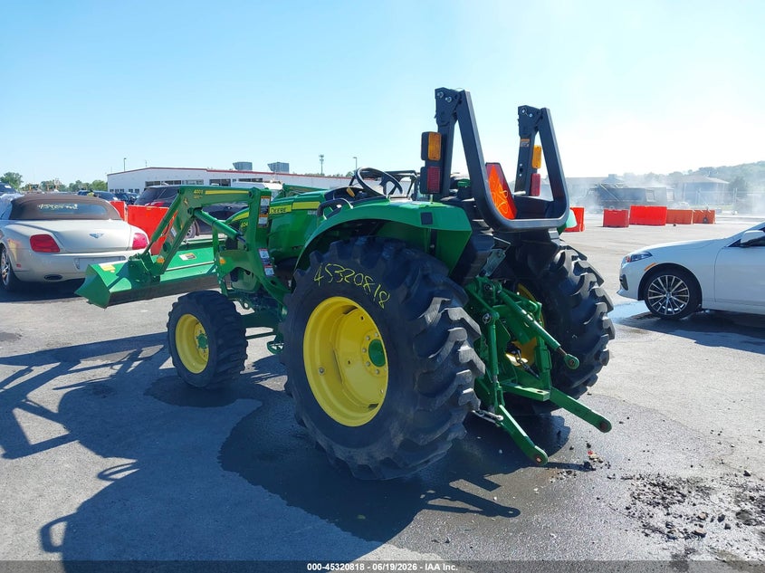 2021 JOHN DEERE 4044M TRACTOR auction photo 3