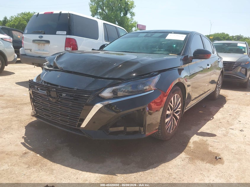 2023 NISSAN ALTIMA auction photo 2