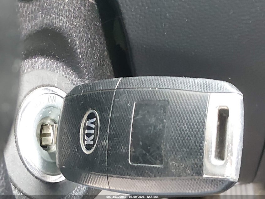 2016 Kia Soul + VIN: KNDJP3A50G7843256 Lot: 45320942