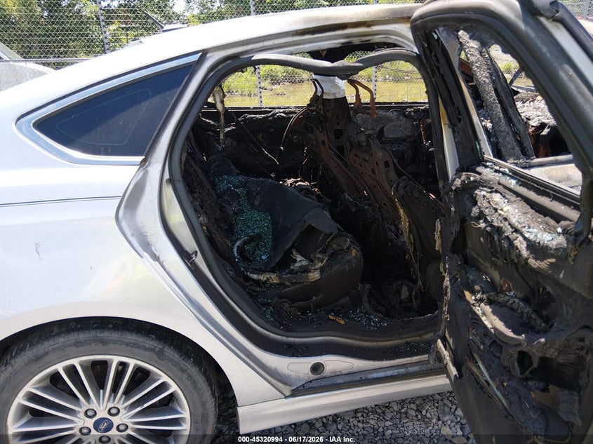 2015 FORD FUSION auction photo 8