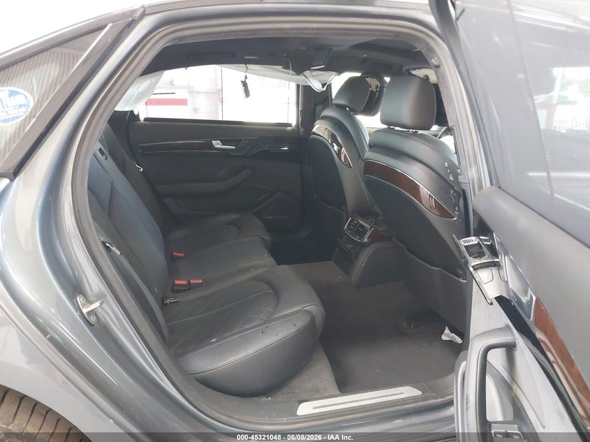 2015 AUDI A8 L auction photo 8