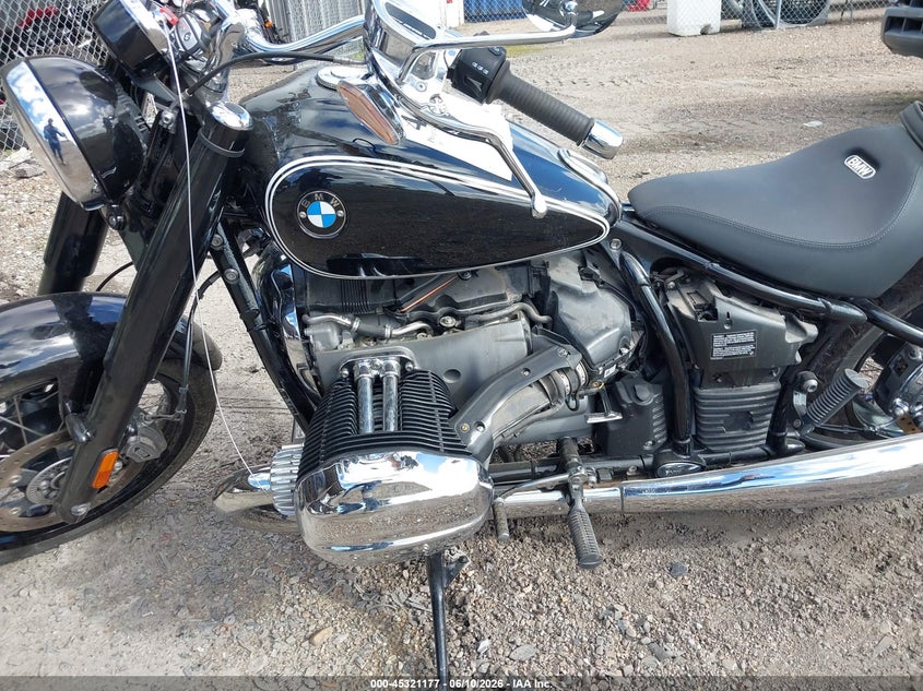 2021 BMW R 18 MOTO 2
