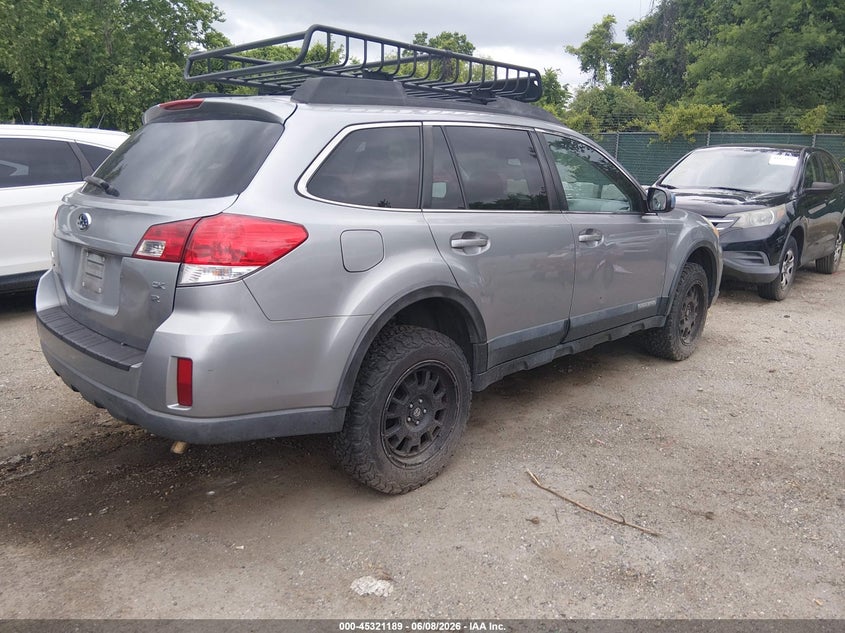 2010 SUBARU OUTBACK auction photo 4