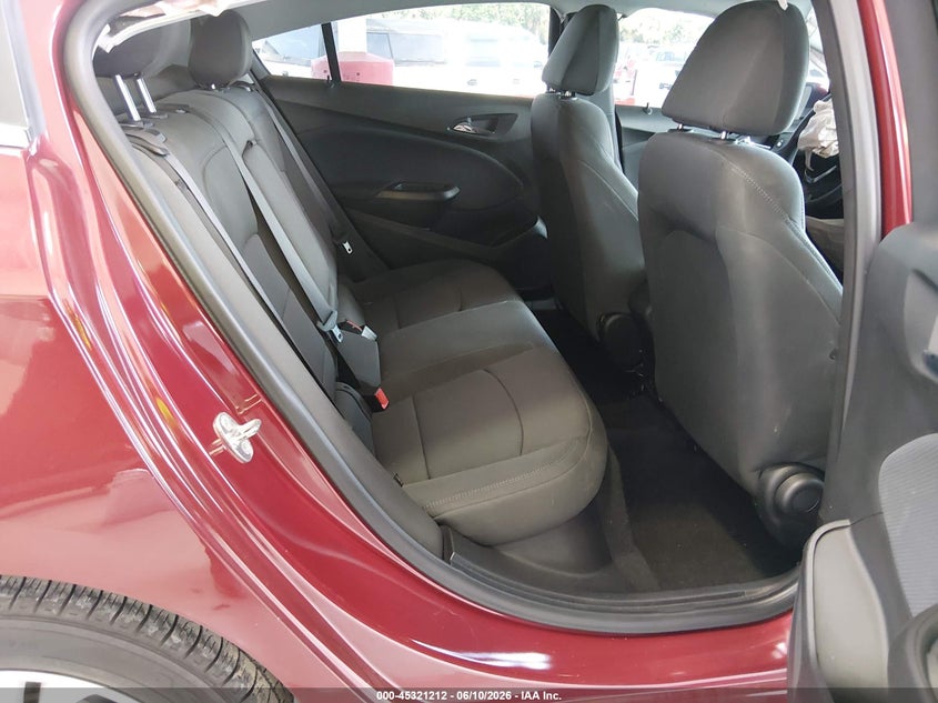 VIN 1G1BE5SMXK7142012 2019 CHEVROLET CRUZE LT