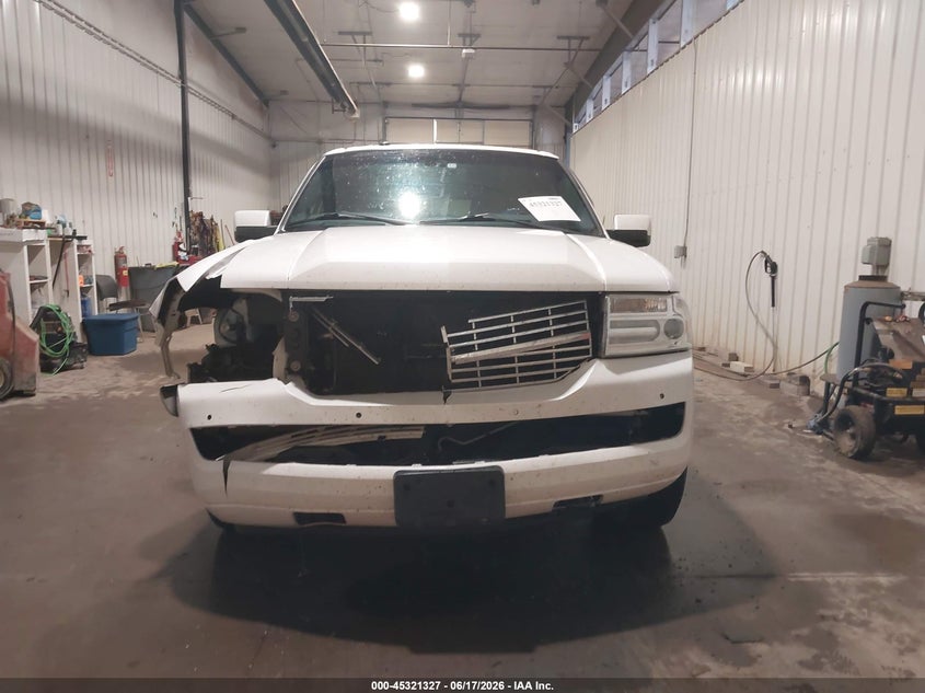 2014 Lincoln Navigator L VIN: 5LMJJ3J53EEL01426 Lot: 45321327