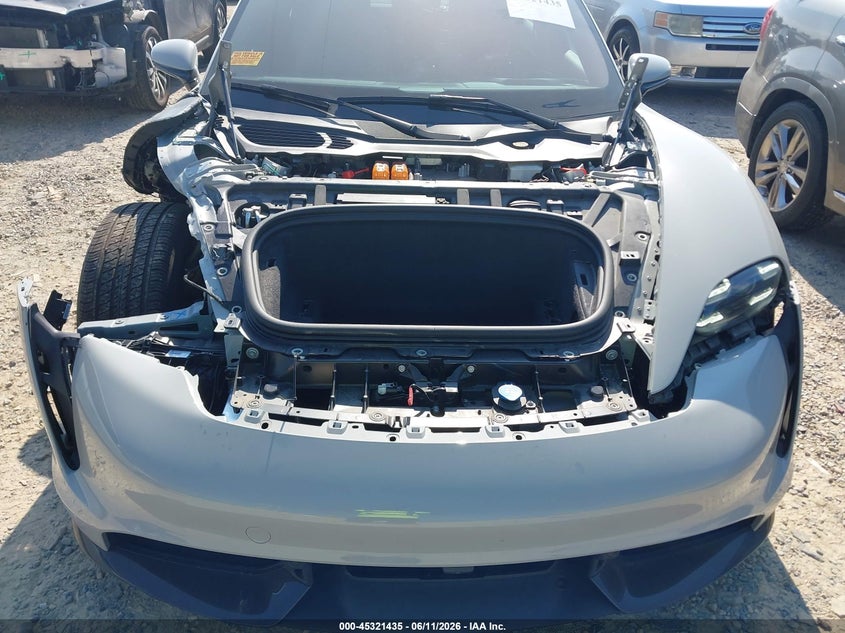 2021 PORSCHE TAYCAN auction photo 6