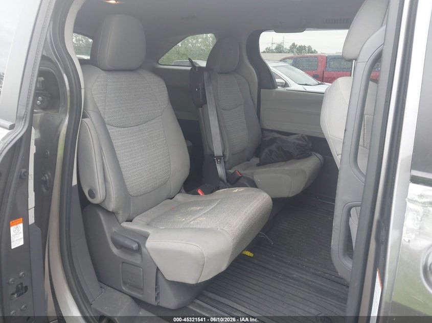 2021 Toyota Sienna Le VIN: 5TDKSKFC0MS008182 Lot: 45321541