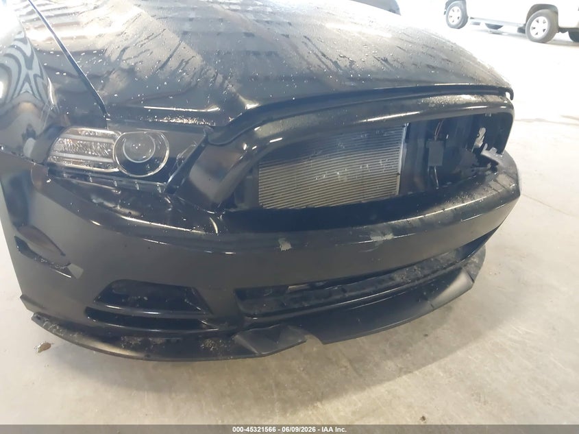 2013 Ford Mustang V6 VIN: 1ZVBP8AM9D5213250 Lot: 45321566