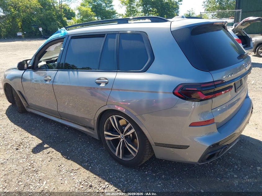 2026 BMW X7 4.4L V-8 DI, DOHC, V(VIN: 5UX33EM08T9103645
