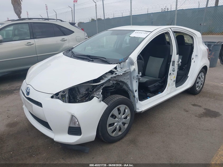 Vin: jtdkdtb38c1504168, lot: 45819658, toyota prius c two 20122