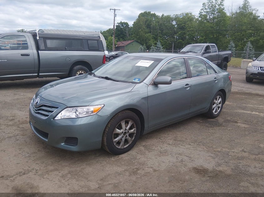 2011 Toyota Camry Le 4T1BF3EK7BU657517 photo 1