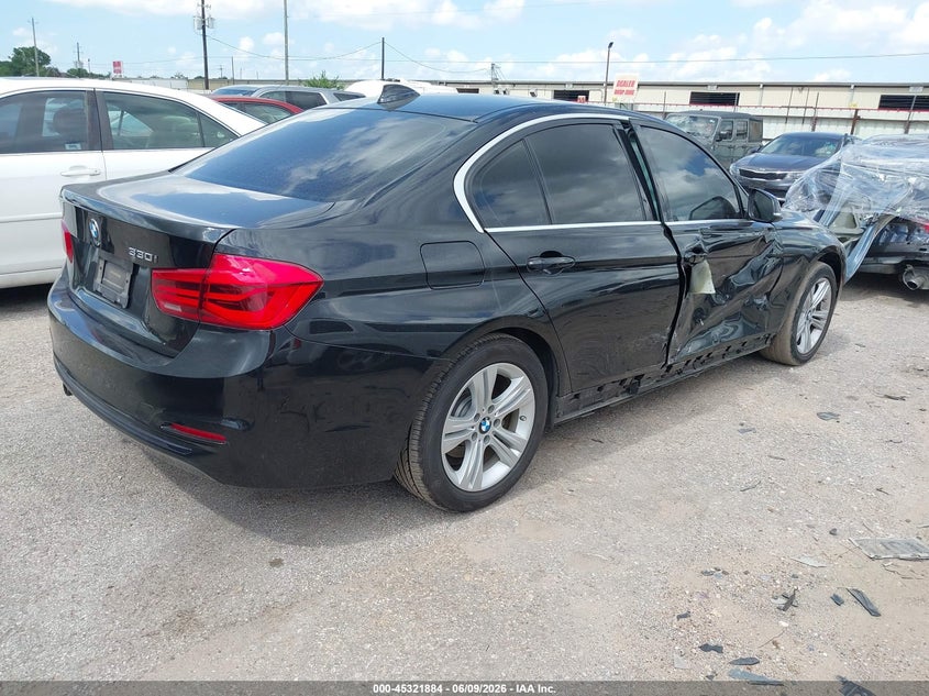 Vin: wba8b9g50jnu97863, lot: 45819817, bmw 330i 20184