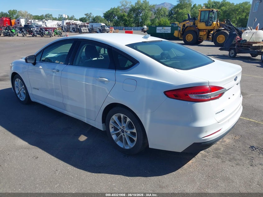 2019 FORD FUSION HYBRID auction photo 3