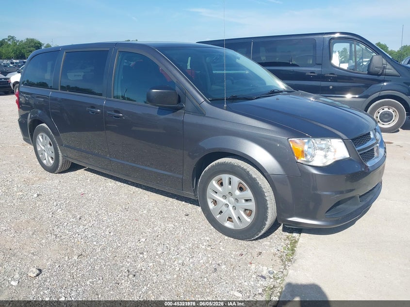 Vin: 2c4rdgbg0jr262381, lot: 45819909, dodge grand caravan se 2018 img_1