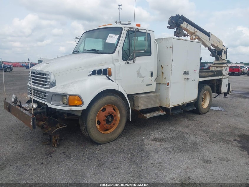 2FZACGDC15AU62655 2005 Sterling Truck Acterra photo 1
