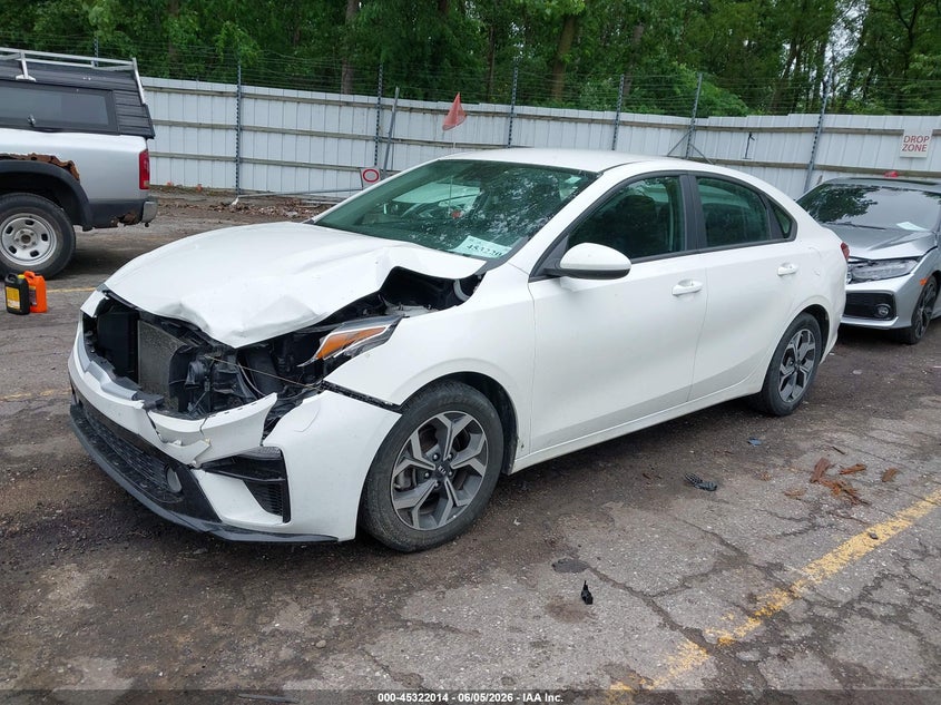 2021 KIA FORTE auction photo 2
