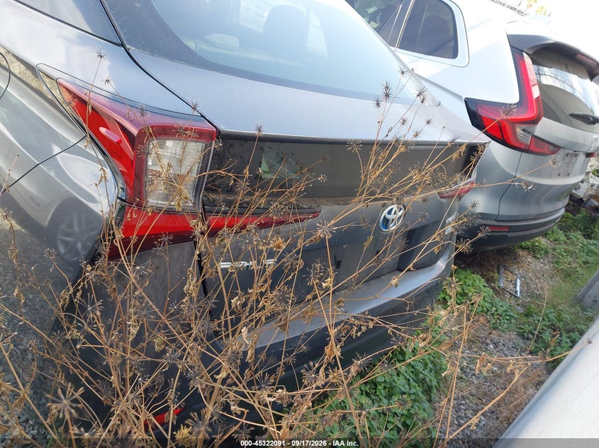 TOYOTA PRIUS - zdjęcie 17