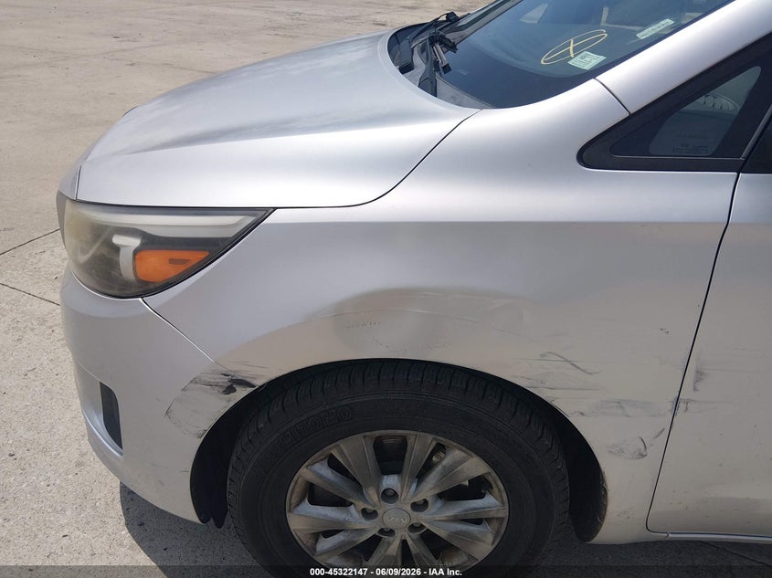 2016 KIA SEDONA auction photo 6