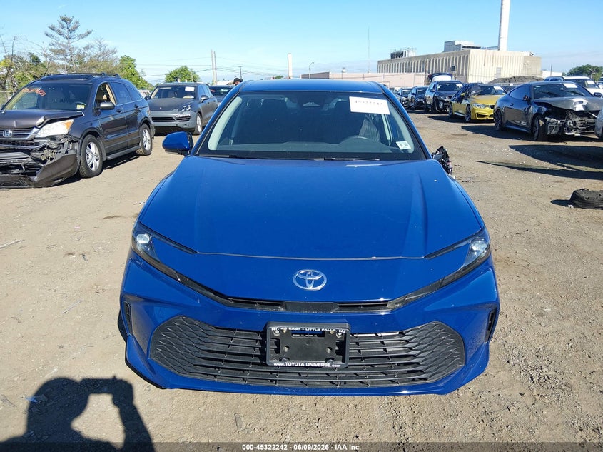 TOYOTA CAMRY - zdjęcie 12
