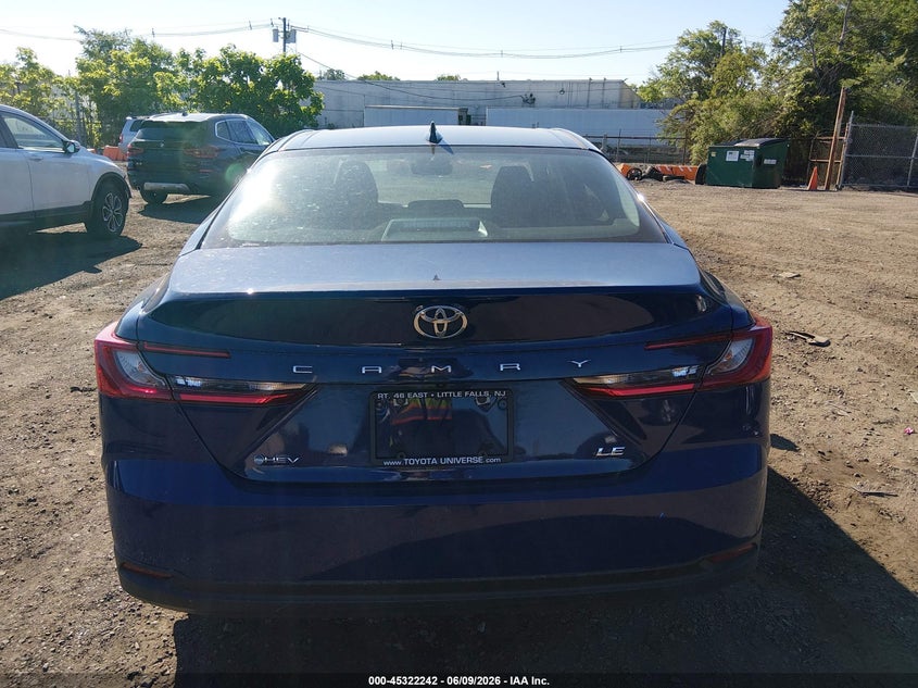 TOYOTA CAMRY - zdjęcie 16