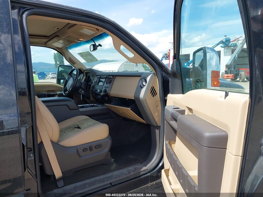 2011 FORD F-250 auction photo 5