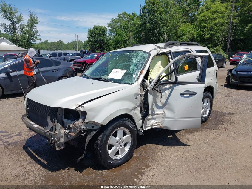 2008 FORD ESCAPE auction photo 2