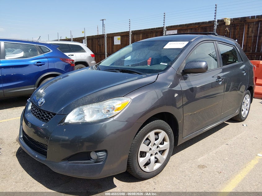 Vin: 2t1le4ee9bc019780, lot: 45820291, toyota matrix s 20112