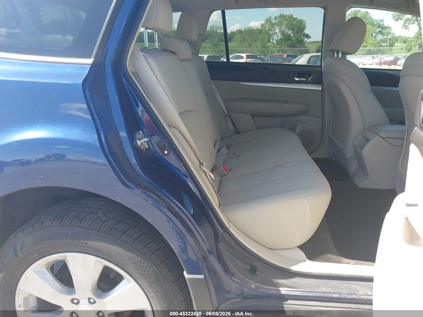 2011 SUBARU OUTBACK auction photo 8