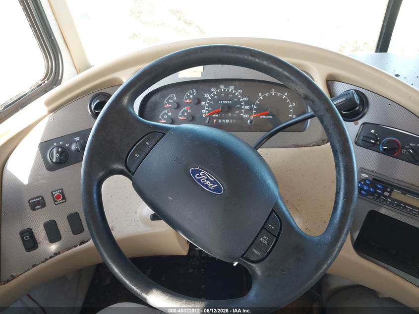 2004 FORD F550 auction photo 7
