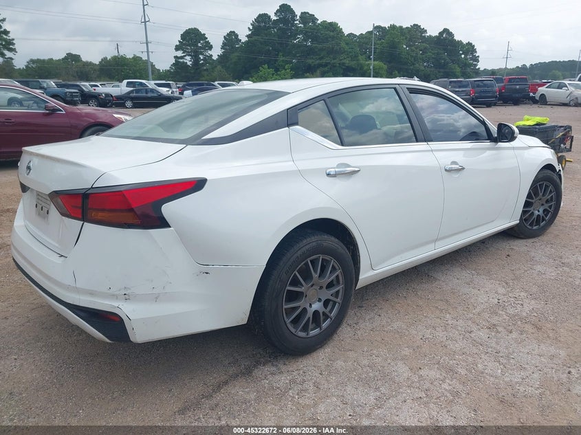 Vin: 1n4bl4bv4ln303022, lot: 45820605, nissan altima s fwd 20204