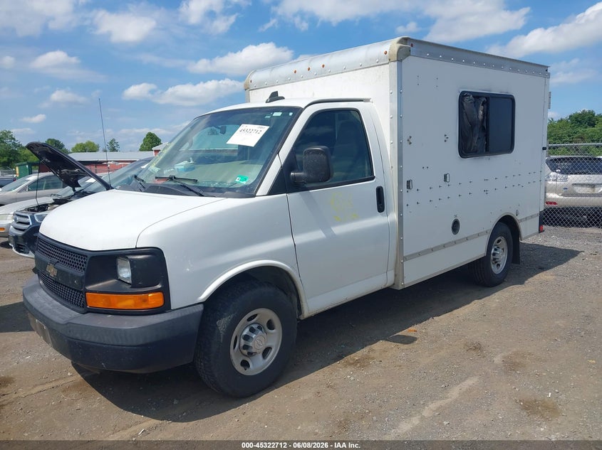 1GB0GRFF9G1276990 2016 Chevrolet Express Cutaway 3500 photo 1
