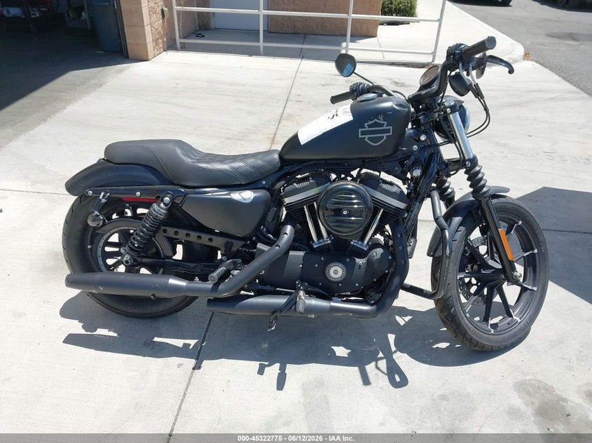 2019 HARLEY-DAVIDSON IRON MOTO 2